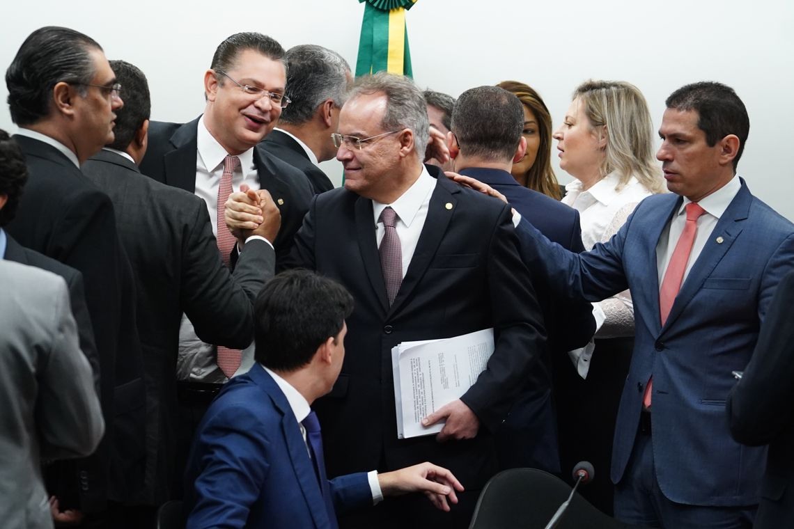 Leitura do relatÃ³rio e parecer do relator da ComissÃ£o Especial da Reforma da PrevidÃªncia, Samuel Moreira 