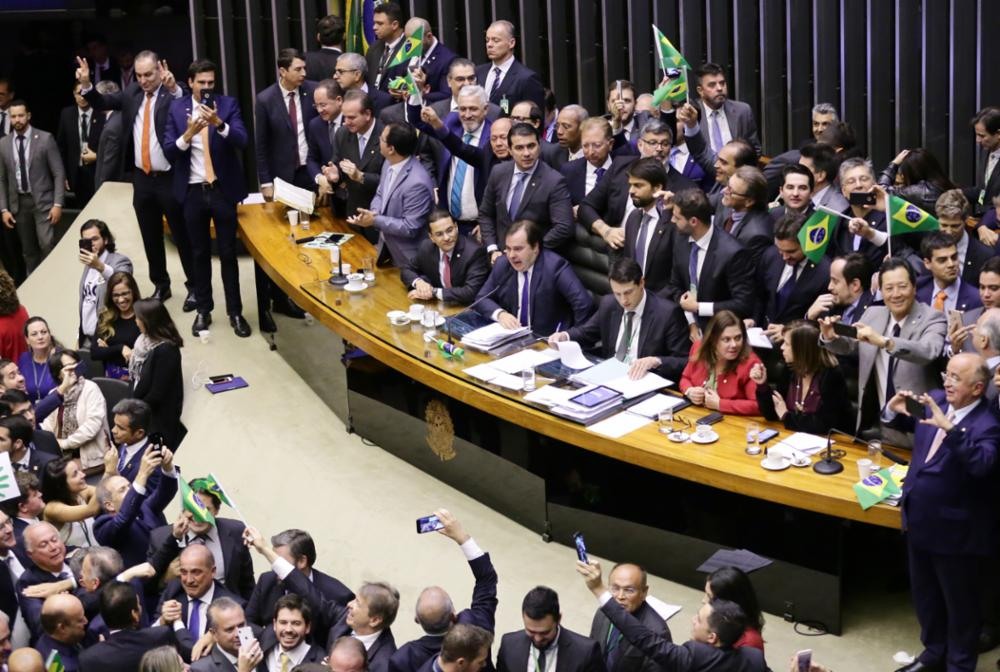 Congresso Nacional: Câmara dos Deputados aprova texto-base da ...