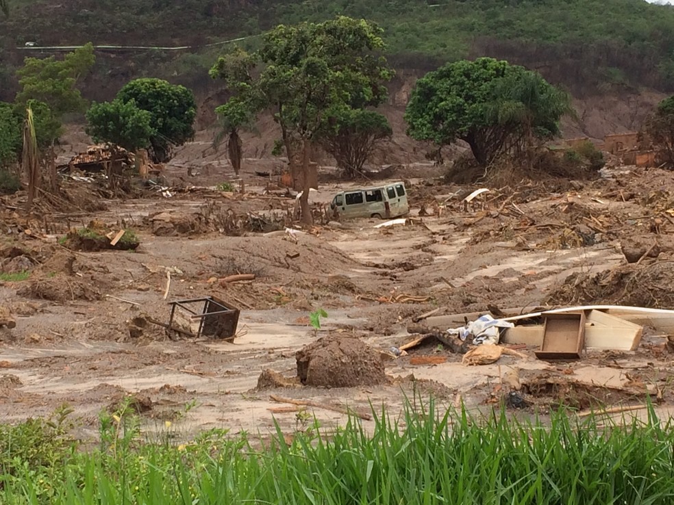 Distrito de Bento Rodrigues, em Mariana, destruÃ­do pelo desastre ambiental de Mariana â?? Foto: FlÃ¡via Mantovani/G1