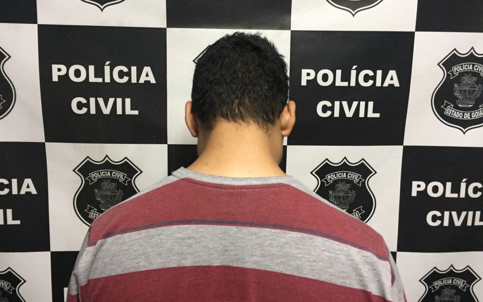 Jovem de 24 anos foi detido suspeito de injúria racial em Morrinhos Goiás (Foto: Divulgação/Polícia Civil)