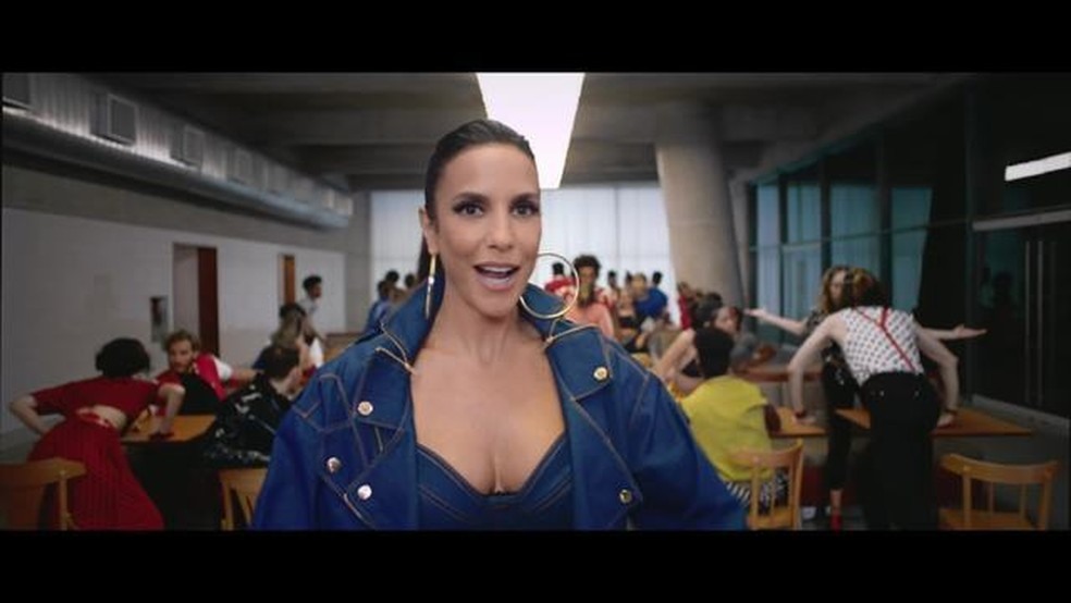 Com a venda das peças, Ivete Sangalo vai ajudar instituições que fazem trabalhos sociais no país (Foto: Reprodução)