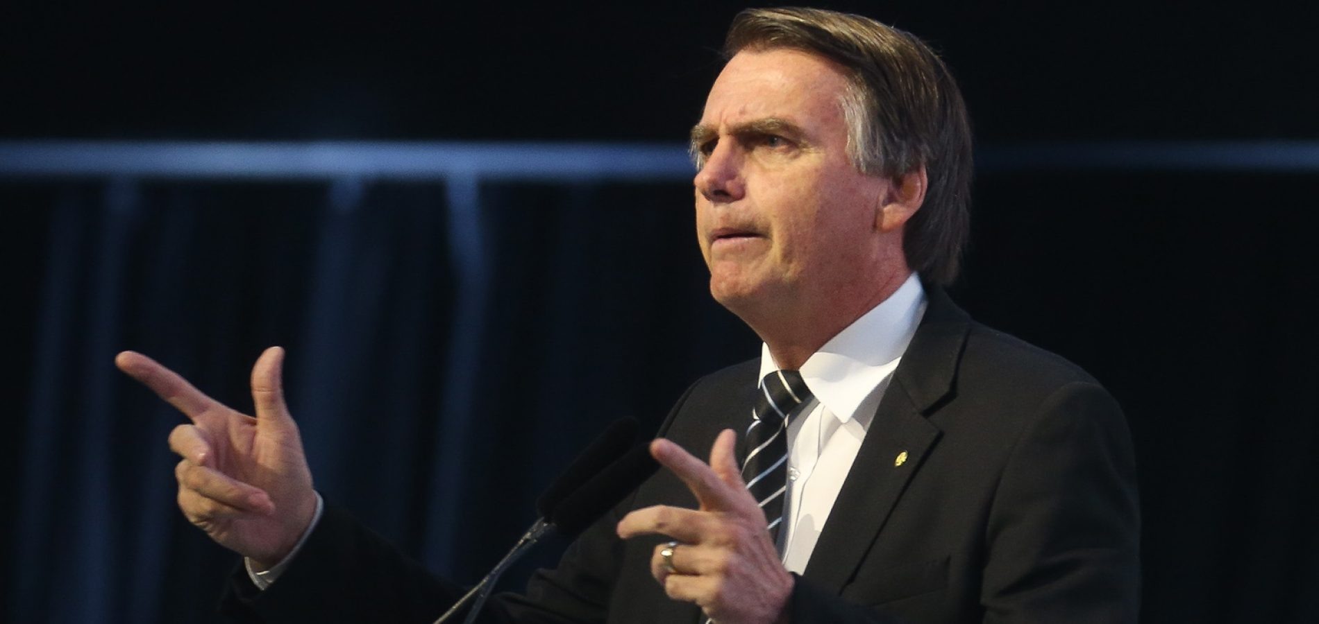 Resultado de imagem para MinistÃ©rio PÃºblico do Trabalho responde a Bolsonaro e diz que candidato demonstra 'desprezo institucional'