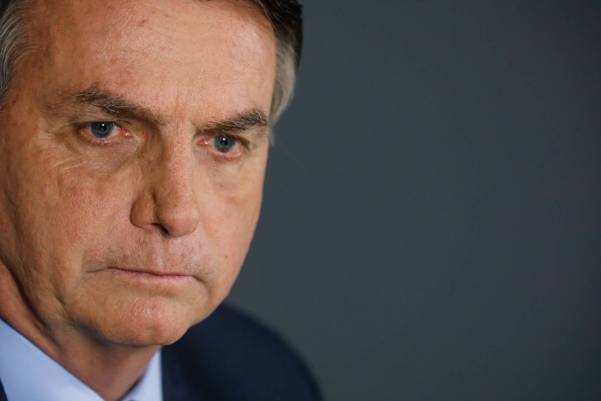 Bolsonaro passa bem após cirurgia para retirada de cálculo da bexiga Jornal  MEIA HORA - Geral