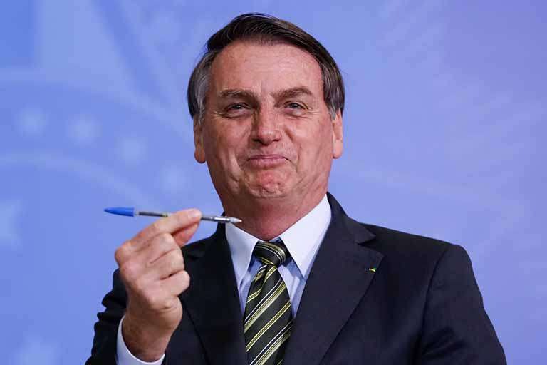 Jair Bolsonaro assina sua desfiliação do PSL - Diário do Comércio