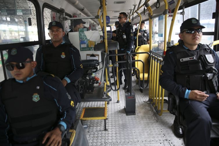 ApÃ³s a sÃ©rie de ataques no CearÃ¡, a ForÃ§a Nacional de SeguranÃ§a PÃºblica estÃ¡ fazendo o policiamento ostensivo nas ruas de Fortaleza, em apoio aos agentes de seguranÃ§a do estado.