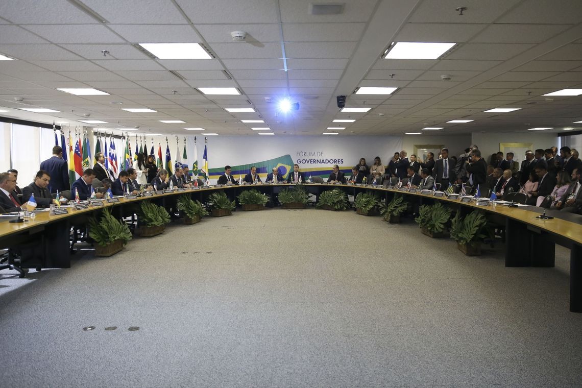 Futuros governadores, o presidente do Supremo Tribunal Federal, Dias Toffoli, do Superior Tribunal de JustiÃ§a, JoÃ£o OtÃ¡vio de Noronha, e demais autoridades, durante abertura do II FÃ³rum de Governadores.