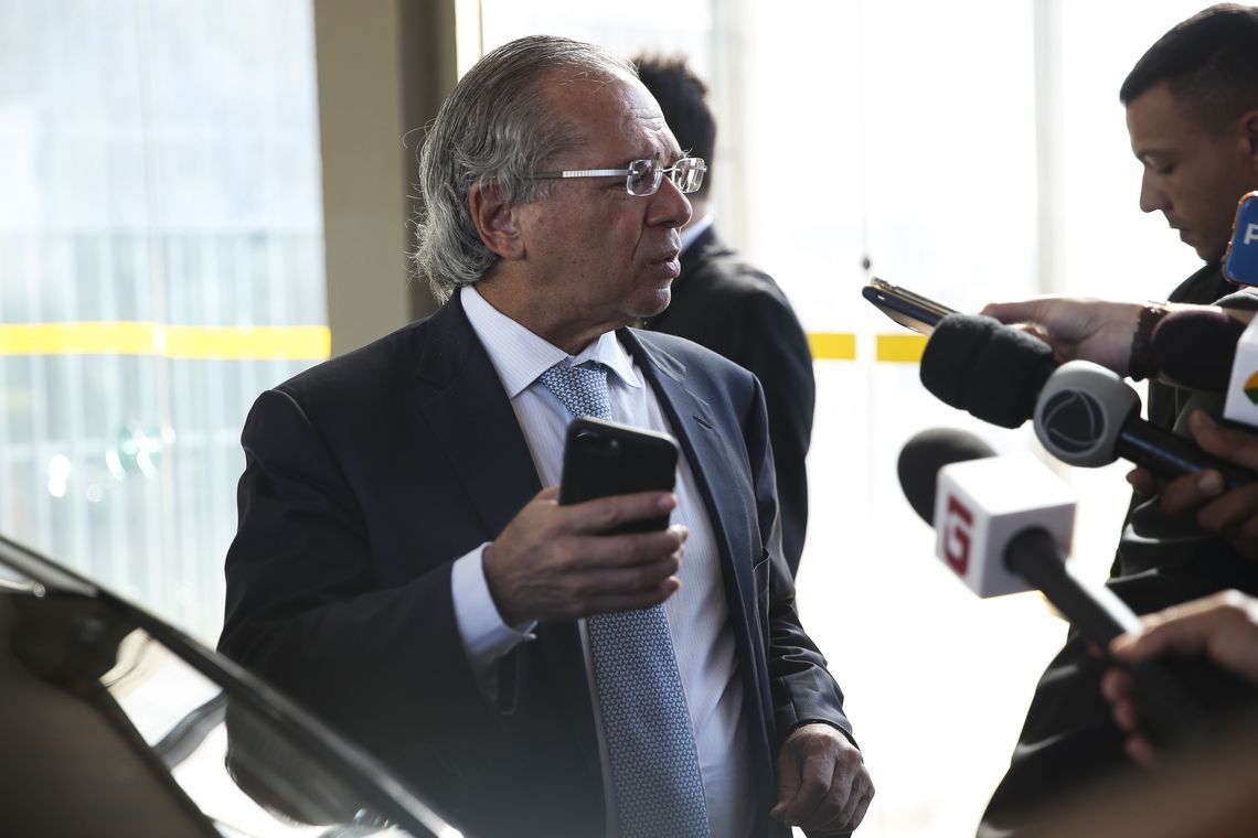 O ministro da Economia, Paulo Guedes, se reÃºne com o presidente da CÃ¢mara, Rodrigo Maia no MinistÃ©rio da Economia.