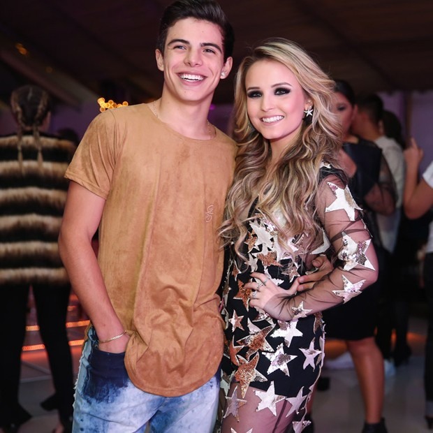 Larissa Manoela e Thomaz Costa (Foto: Manuela Scarpa/Brazil News)