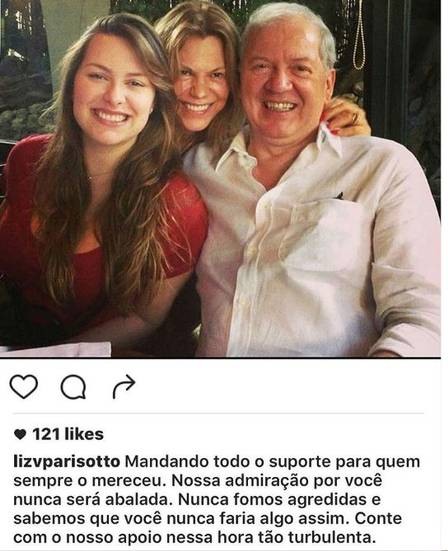 Liz Parisotto, entre a mãe Tania, e o pai, Lirio