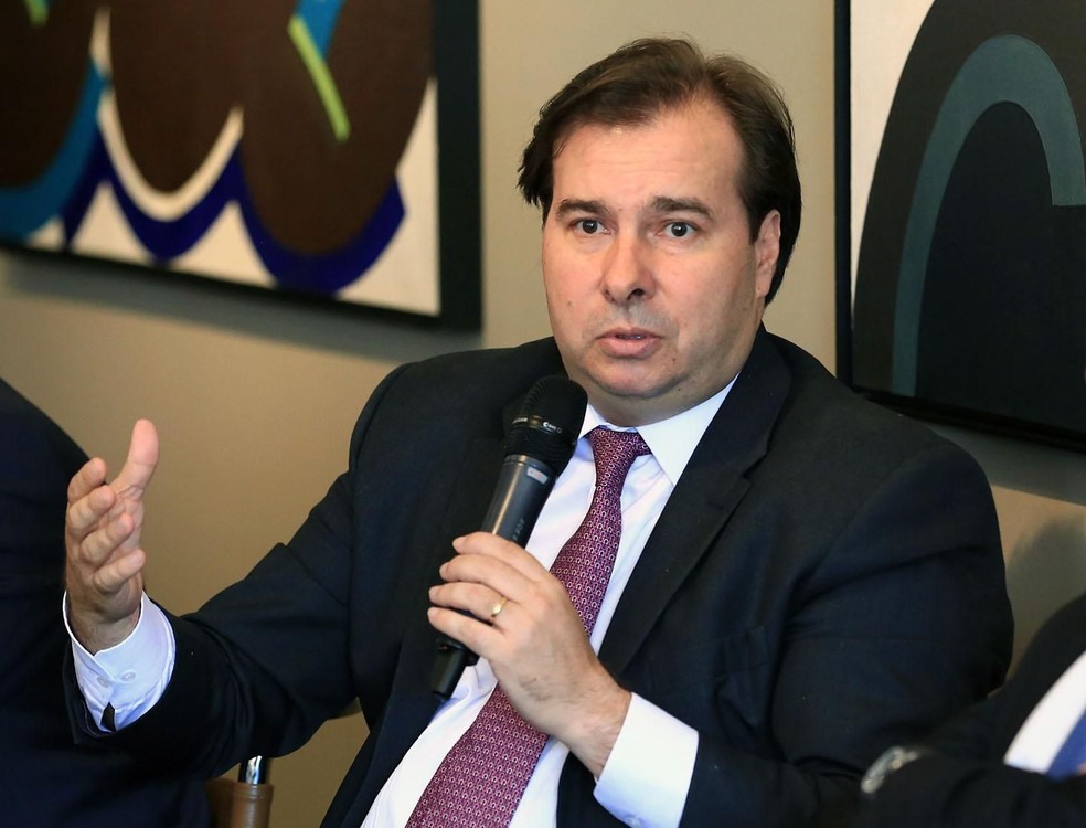 O presidente da CÃ¢mara, Rodrigo Maia, durante encontro com centrais sindicais em junho â?? Foto: Alex Ferreira / AgÃªncia Brasil