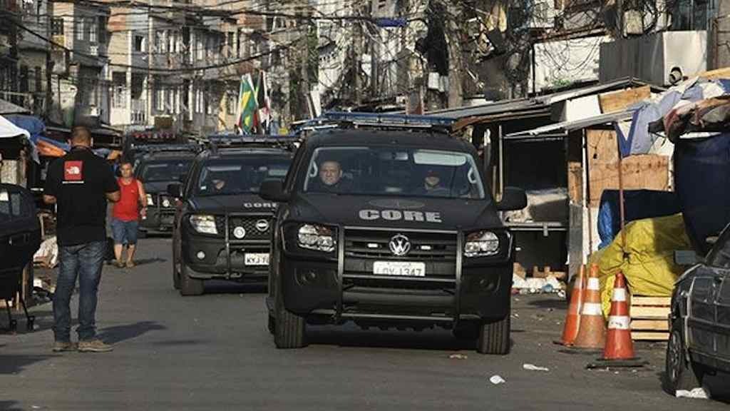 Resultado de imagem para PM faz operação no complexo da Maré à procura do traficante Rogério 157