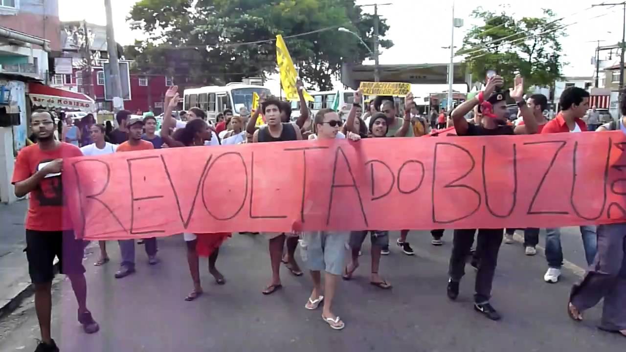 Resultado de imagem para fotos da revolta do buzu em salvador