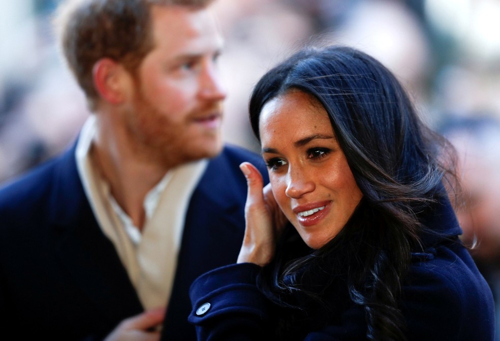 Príncipe Harry e a noiva, atriz Meghan Markle, participam de evento em Nottingham, em 1º de dezembro (Foto: Adrian Dennis/ Reuters)