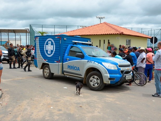 Menina foi baleada na cabeça dentro de casa, em Vitória da Conquista (Foto: Anderson OLiveira/Blog do Anderson)