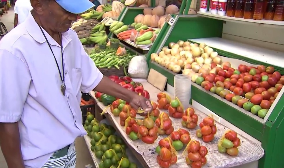 Supermercados de Salvador tÃªm queda de 30% no faturamento com greve de caminhoneiros (Foto: ReproduÃ§Ã£o/TV Bahia)