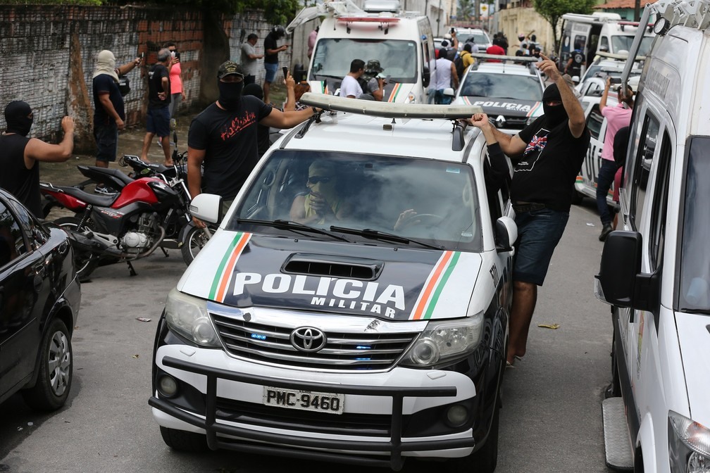 Resultado de imagem para fotos de motim no ceará