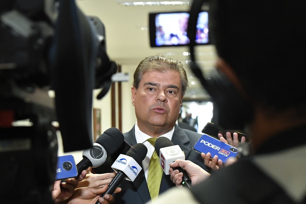 O senador Nelson Trad (PSD-MS), presidente da ComissÃ£o de RelaÃ§Ãµes Exteriores, durante entrevista no Senado na semana passada  â?? Foto: Geraldo Magela/AgÃªncia Senado