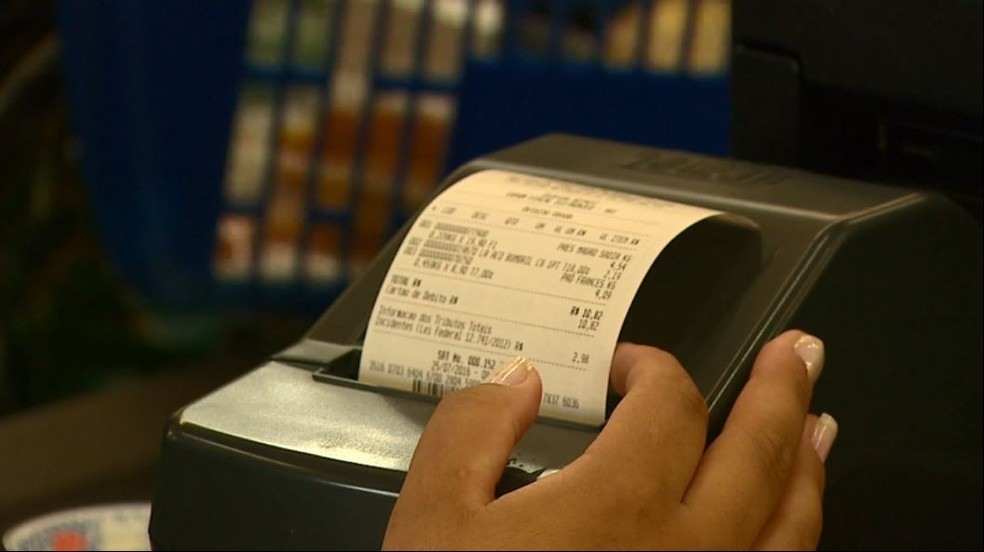 Programa sorteia prêmios de até R$ 1 milhão para quem pedir CPF em nota fiscal na BA. (Foto: Reprodução/EPTV)