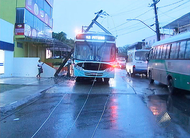 Resultado de imagem para fotos do bairro de cajazeiras em salvador