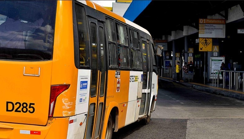 Greve de ônibus: Prefeitura monta operação durante paralisação de  rodoviários em Salvador nesta segunda-feira (19) | Jornal da Mídia