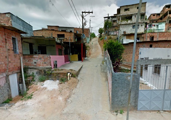 Imagem ilustrativa da rua onde o crime aconteceu (Foto: Google Street View)