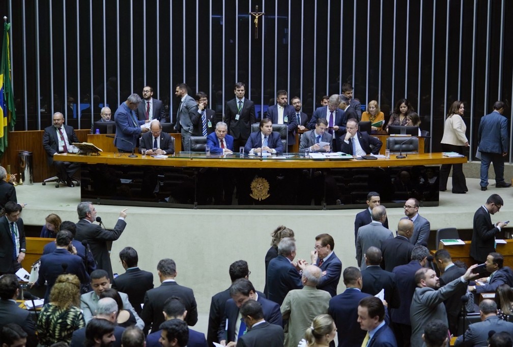 Deputados reunidos no plenÃ¡rio da CÃ¢mara durante a votaÃ§Ã£o da reforma da PrevidÃªncia em segundo turno â?? Foto: Pablo Valadares/CÃ¢mara dos Deputados