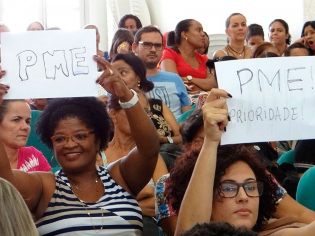 Professores são contra retirada de discussão sobre gênero de projeto (Foto: APLB - Feira de Santana/ Divulgação)