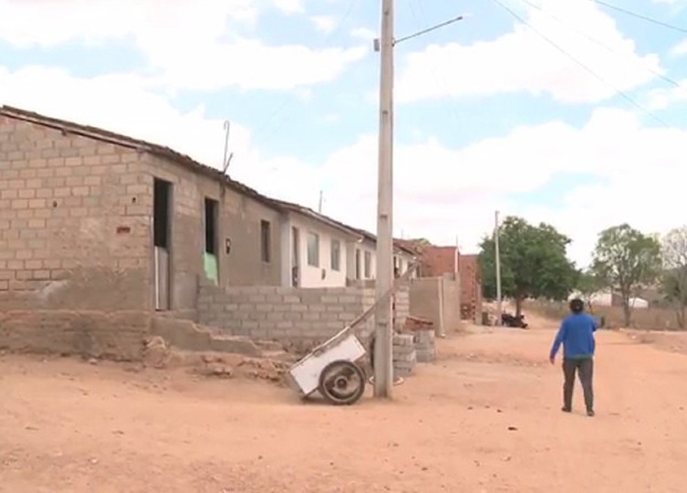  Número de famílias na miséria volta a crescer em 2015 (Foto: Reprodução/TV Gazeta)