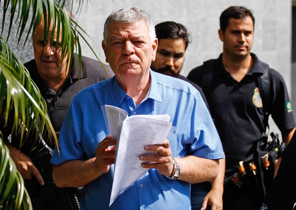 Arthur Parada chega Ã  sede da PF em SÃ£o Paulo (Foto: Aloisio MaurÃ­cio/Fotoarena/EstadÃ£o ConteÃºdo)