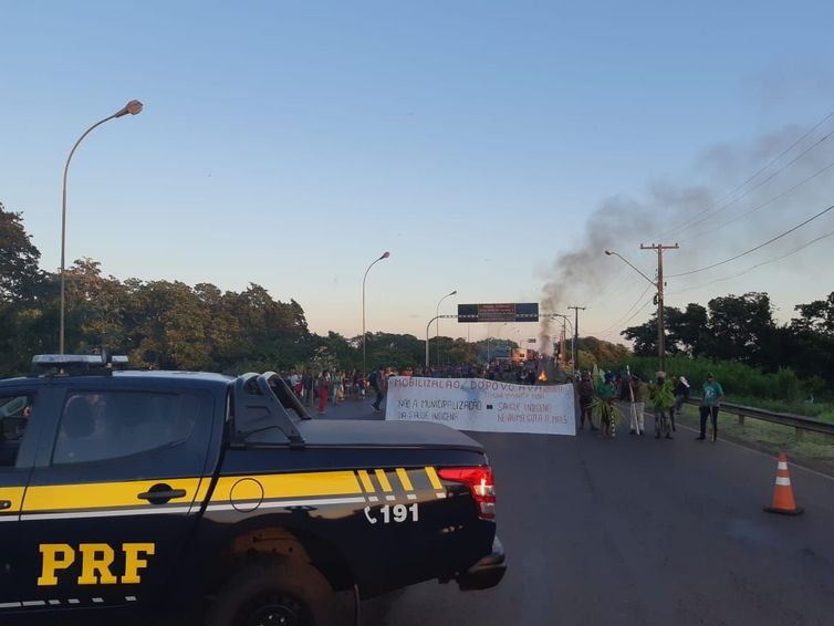 ManifestaÃ§Ã£o de Ã­ndios da BR 163, em GuaÃ­ra, no ParanÃ¡