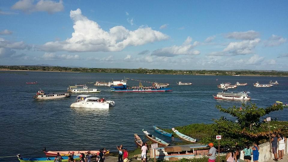 Resultado de imagem para fotos da procissao do bom jesuss dos navegantes no mar