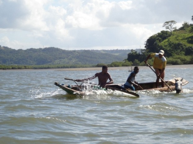 Quilombolas da Ilha de Maré sobrevivem da pesca (Foto: Divulgação / Incra)