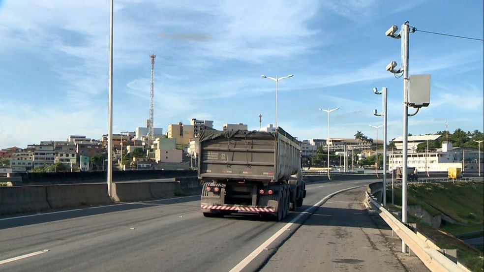 Radar na BR-101, no EspÃ­rito Santo â?? Foto: Ari Melo/TV Gazeta