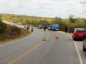 Acidente aconteceu em trecho que liga Conceição do Coité ao distrito de Salgadália (Foto: Raimundo Mascarenhas / Site Calila Noticias)