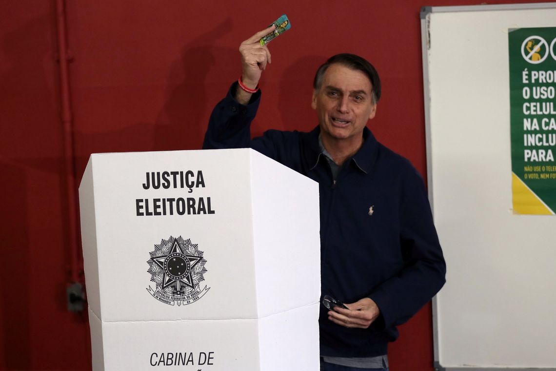 Jair Bolsonaro, far-right lawmaker and presidential candidate of the Social Liberal Party (PSL), casts his vote in Rio de Janeiro, Brazil October 7, 2018. REUTERS/Ricardo Moraes