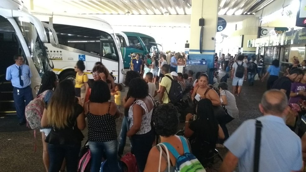 Movimento na rodoviÃ¡ria de Salvador deve aumentar no perÃ­odo do SÃ£o JoÃ£o e horÃ¡rios estras sÃ£o disponibilizados para o pÃºblico â?? Foto: Ramon Ferraz/TV Bahia