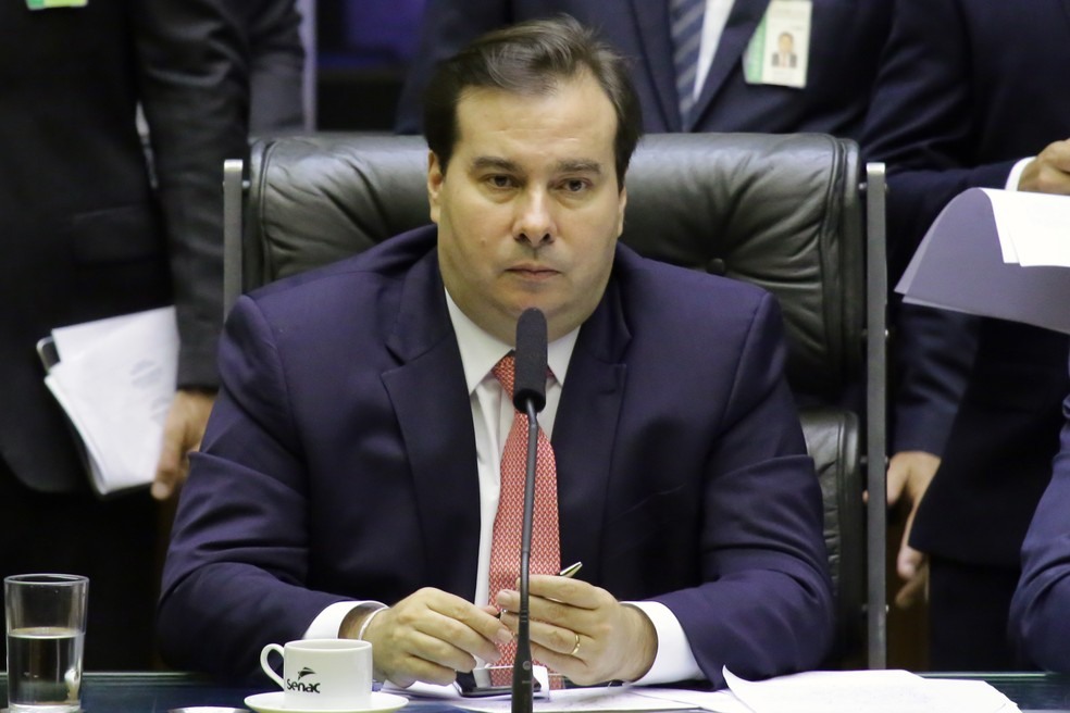 O presidente da CÃ¢mara, deputado Rodrigo Maia (DEM-RJ), durante sessÃ£o no plenÃ¡rio da Casa â?? Foto: Luis Macedo/CÃ¢mara dos Deputados