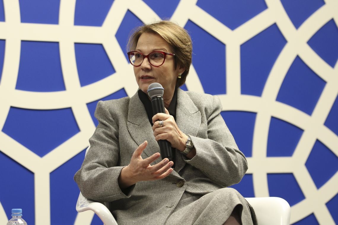 A ministra da Agricultura, PecuÃ¡ria e Abastecimento, Tereza Cristina, fala sobre a importÃ¢ncia dos paÃ­ses Ã¡rabes na agricultura brasileira, durante palestra na CÃ¢mara de ComÃ©rcio Ãrabe-Brasileira.