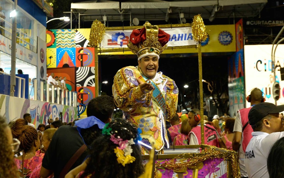 Alan Nery, Rei Momo de Salvador em 2017, iria ocupar o posto novamente, sem a realização de um novo concurso (Foto: Sérgio Pedreira/Ag. Haack)