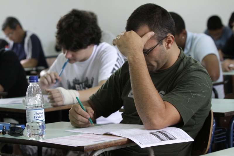 Resultado de imagem para Enem de presos e afetados por ocupações será em 13 e 14 de dezembro