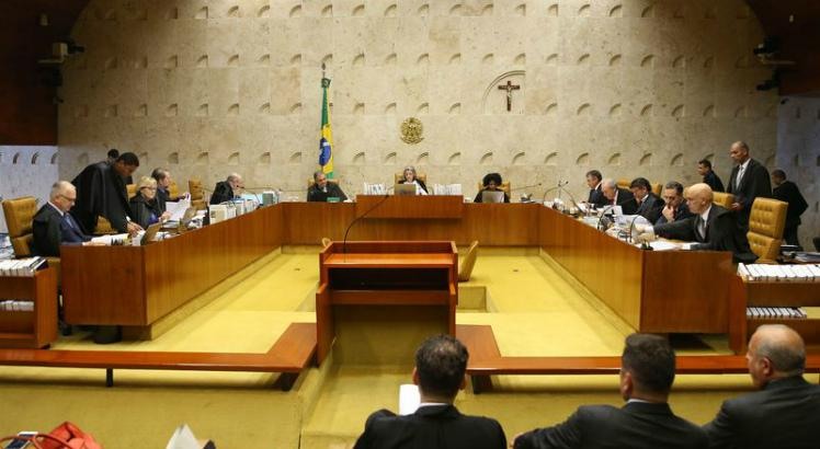 Resultado de imagem para Foro restrito tira 95% das aÃ§Ãµes do STF, aponta estudo