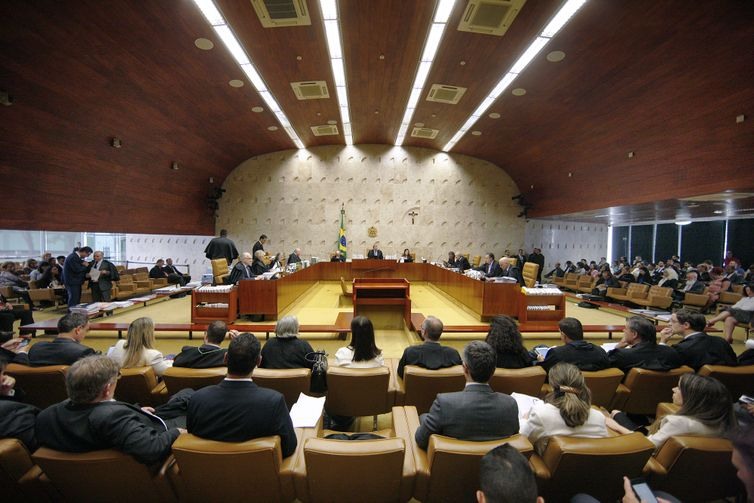 O Supremo Tribunal Federal (STF) realiza sessÃ£o plenÃ¡ria para o julgamento de processos sobre criminalizaÃ§Ã£o da homofobia.