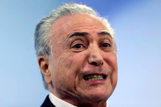 Resultado de imagem para fotos de michel temer doente