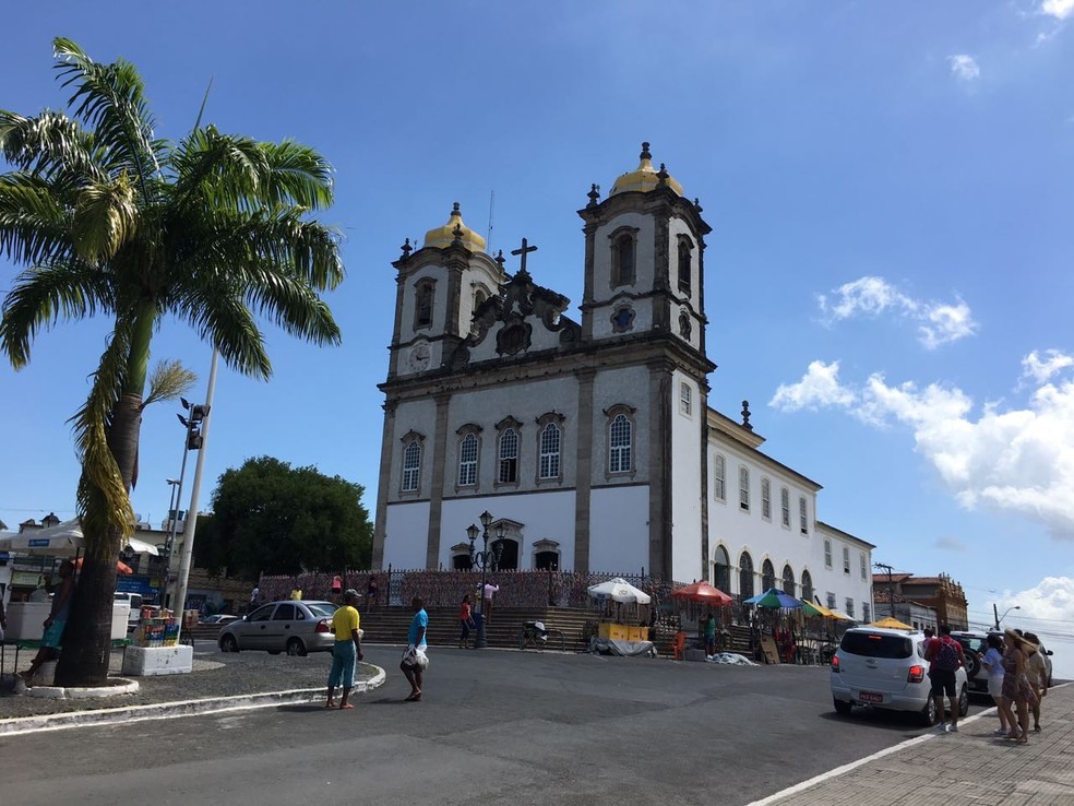 RequalificaÃ§Ã£o muda itinerÃ¡rio de Ã´nibus no Bonfim (Foto: German Maldonado / TV Bahia)