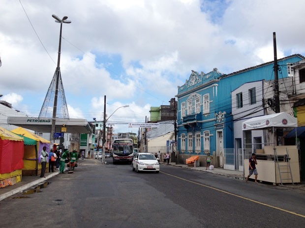 Apesar das mudanças no tráfego no bairro da Liberdade, por causa da festa da Folia de Reis, o trânsito na região da Lapinha, onde ocorre a celebração, está tranquilo na manhã desta terça-feira (6) (Foto: Ruan Melo/G1)