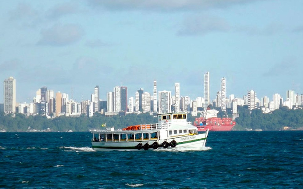 Travessia para Mar Grande opera com bom movimento neste sábado (Foto: Divulgação)