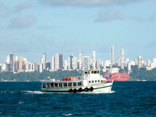 Travessia para Mar Grande opera com bom movimento neste sábado (Foto: Divulgação)