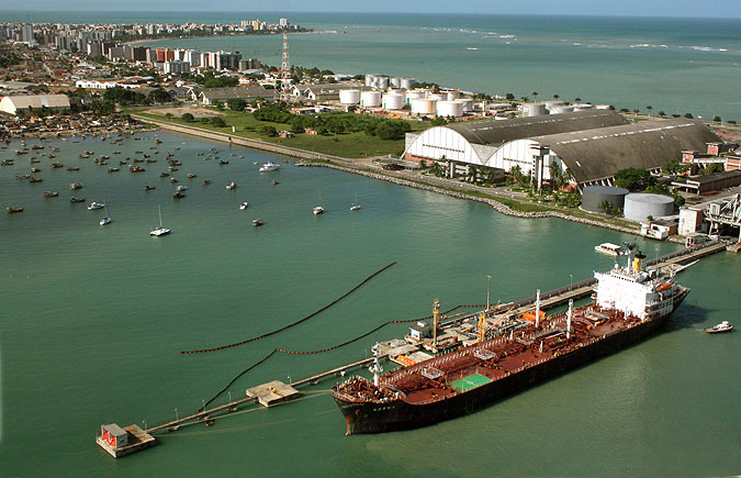 Resultado de imagem para fotos do terminal da transpetro em maceió