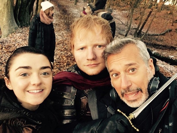 Ed Sheeran com elenco de Game of Thrones (Foto: Reprodução/Instagram)