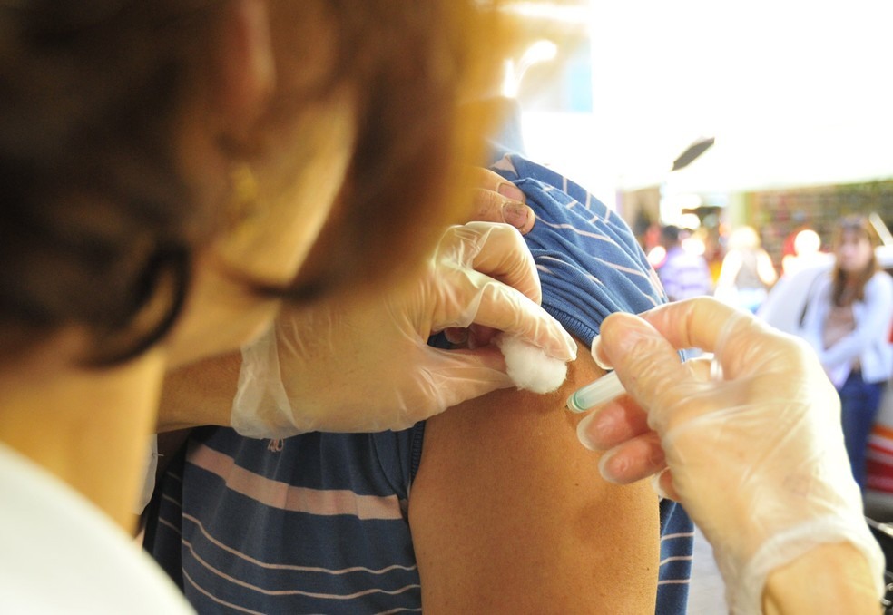 PÃºblicos liberados para receber a dose da vacina contra a gripe devem procurar uma unidade de saÃºde â?? Foto: Prefeitura de JundiaÃ­/DivulgaÃ§Ã£o